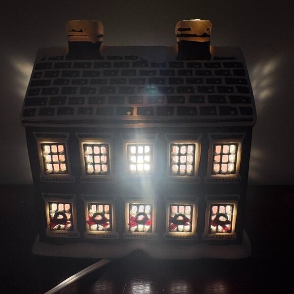 Martha Stewart Woodland Gingerbread HOUSE Decor Light Up Village Building in Box - Picture 11 of 11